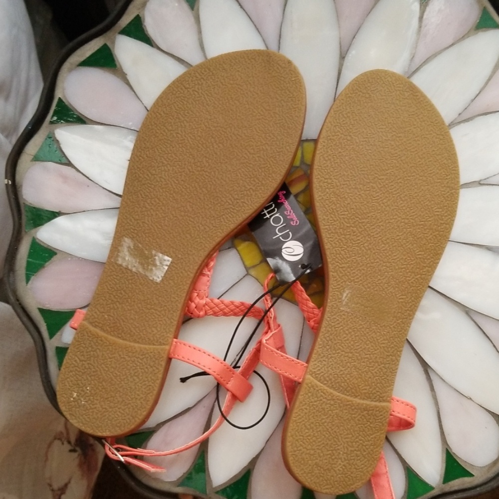 Sandals - Picture 3 of 3
